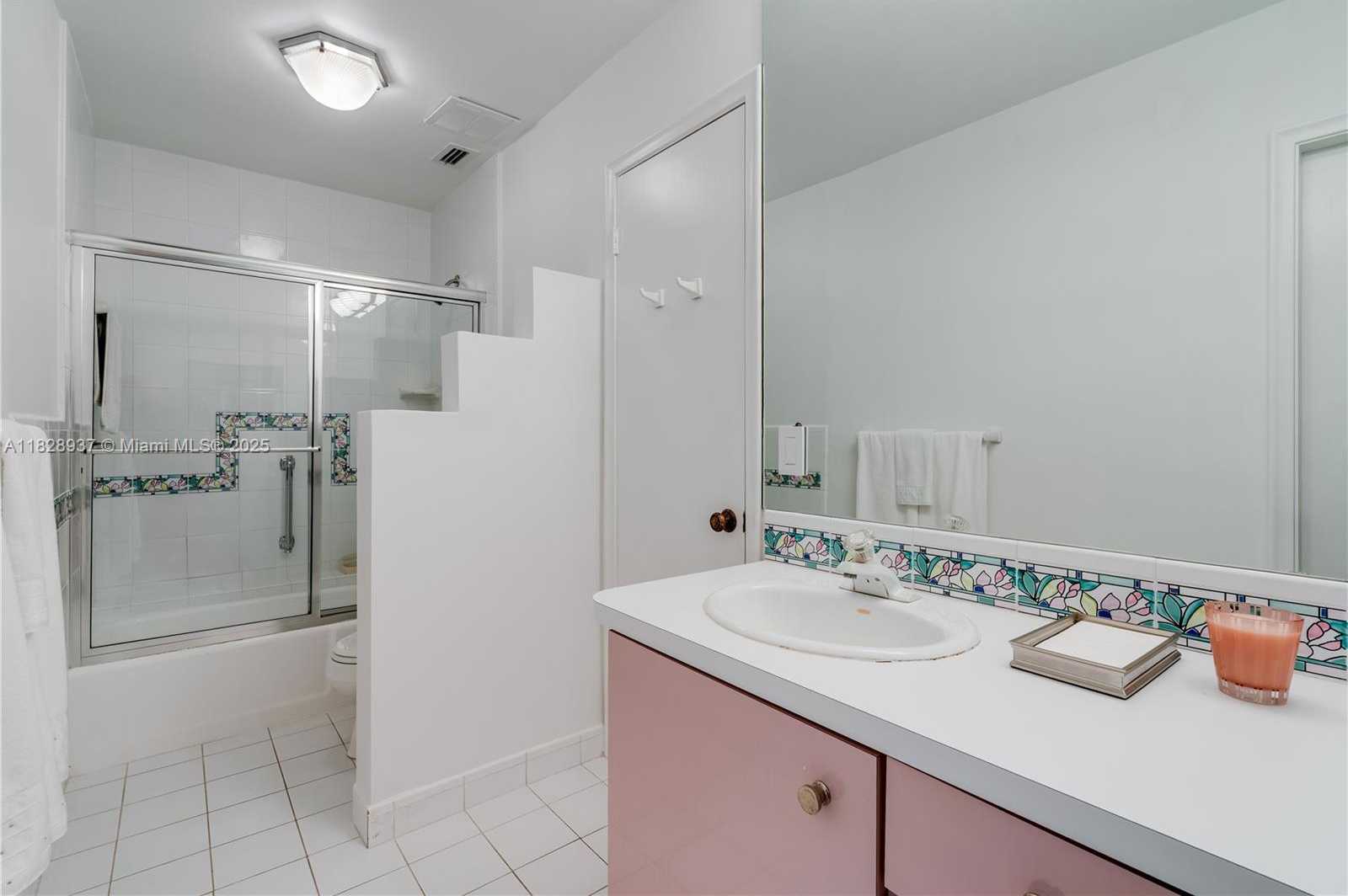 Small Image of 8121 SOUTH WEST 139TH TER, Palmetto Bay Number 18