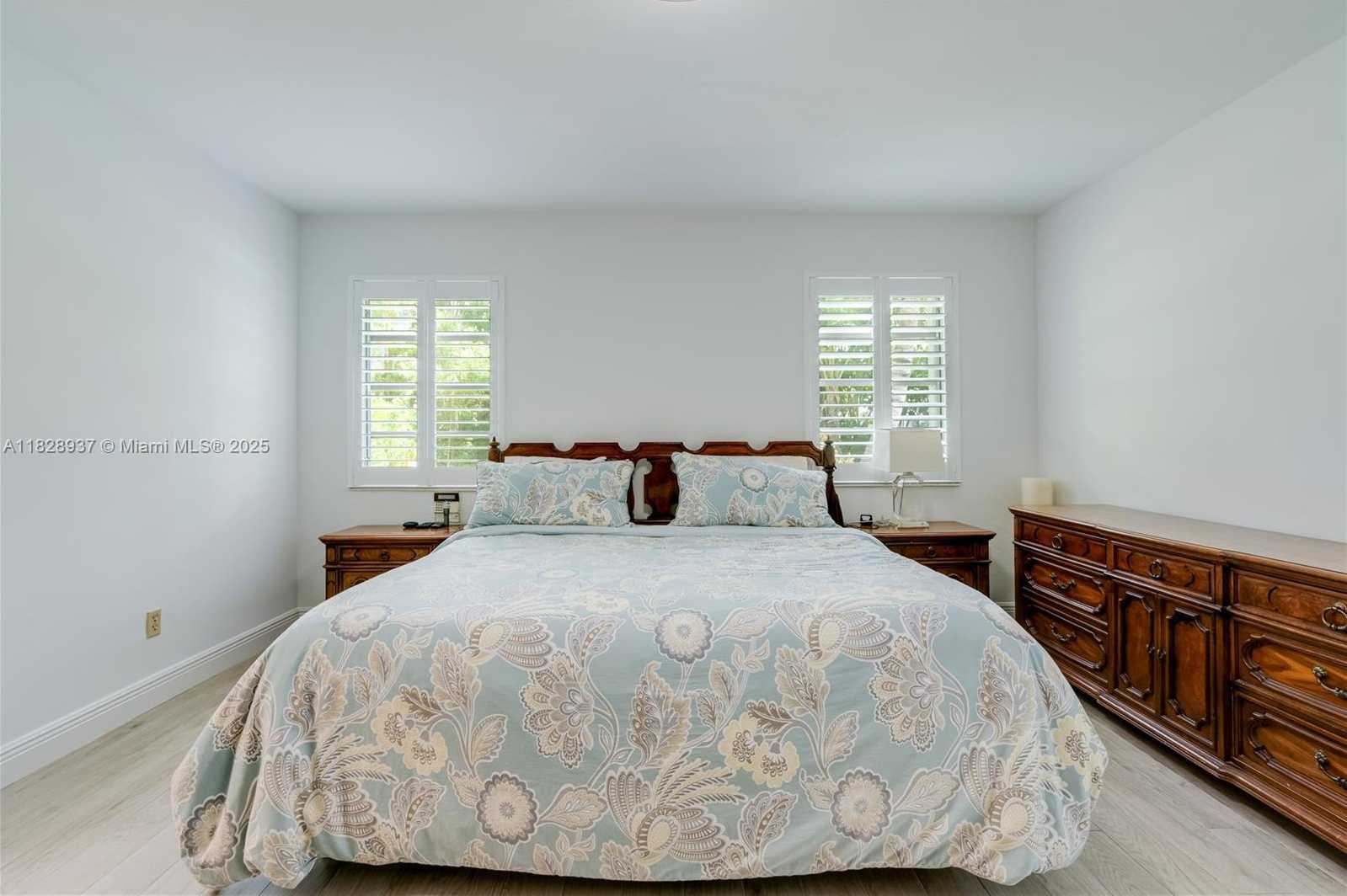 Small Image of 8121 SOUTH WEST 139TH TER, Palmetto Bay Number 20