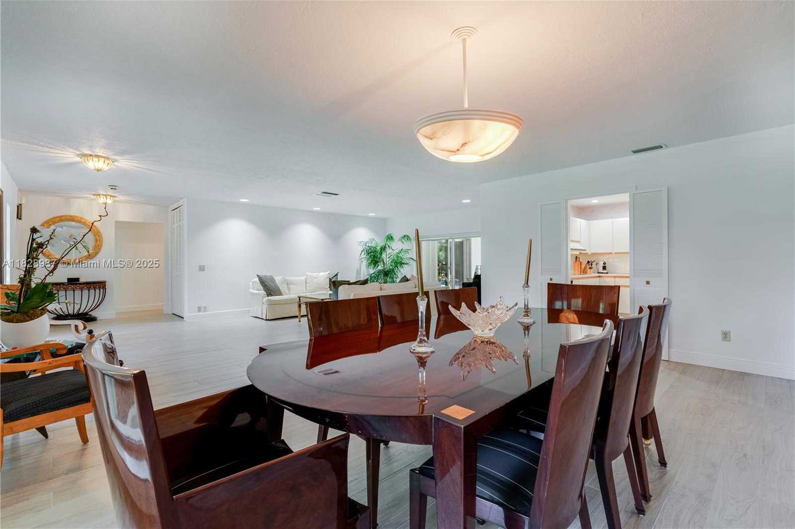 Small Image of 8121 SOUTH WEST 139TH TER, Palmetto Bay Number 6