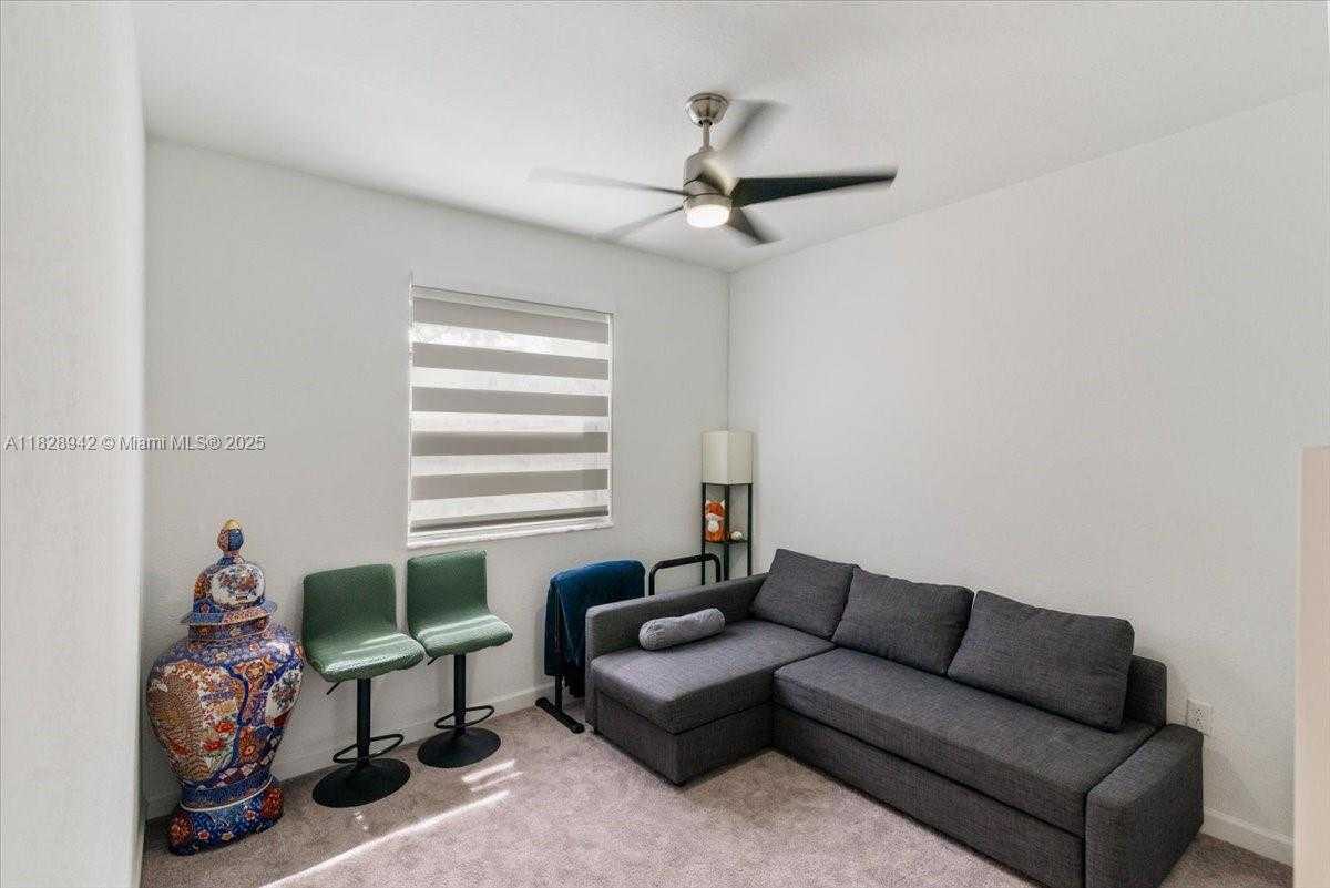 Small Image of 1433 SOUTH EAST 27TH TER, Homestead Number 20