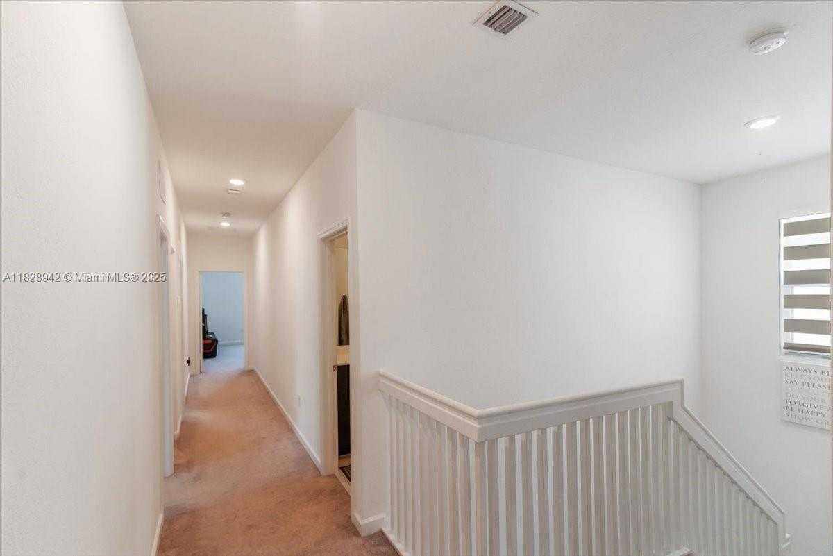 Small Image of 1433 SOUTH EAST 27TH TER, Homestead Number 23