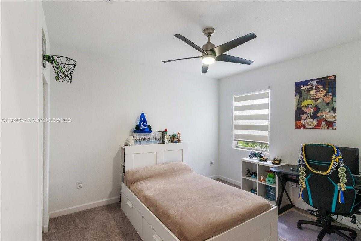 Small Image of 1433 SOUTH EAST 27TH TER, Homestead Number 26