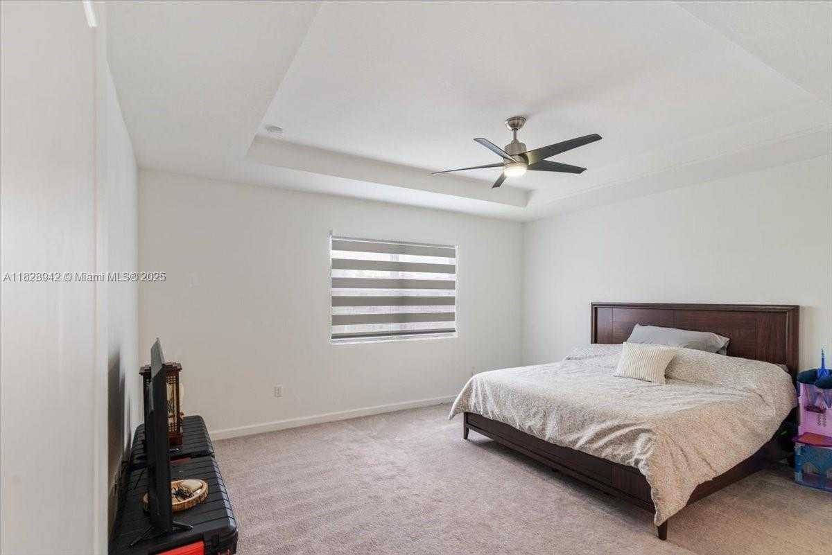 Small Image of 1433 SOUTH EAST 27TH TER, Homestead Number 27