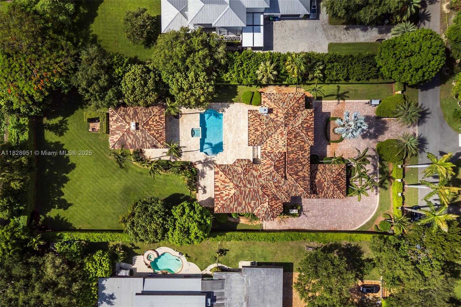 Small Image of 10851 SOUTH WEST 63RD AVE, Pinecrest Number 10