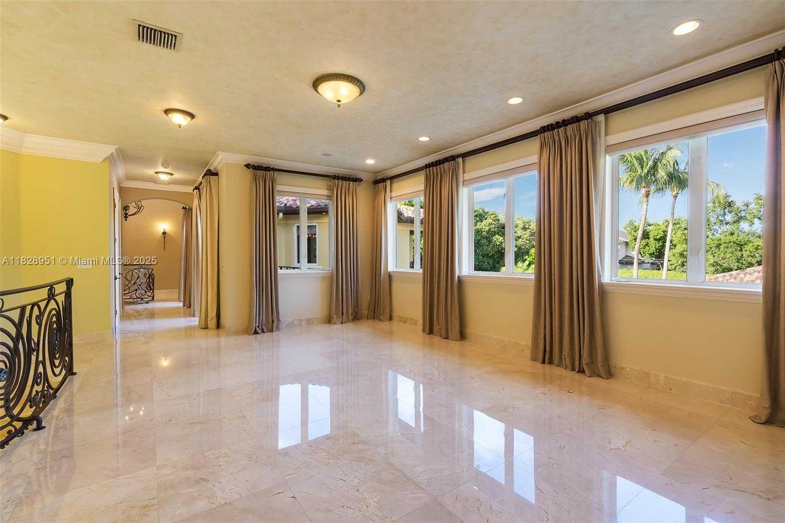 Small Image of 10851 SOUTH WEST 63RD AVE, Pinecrest Number 43