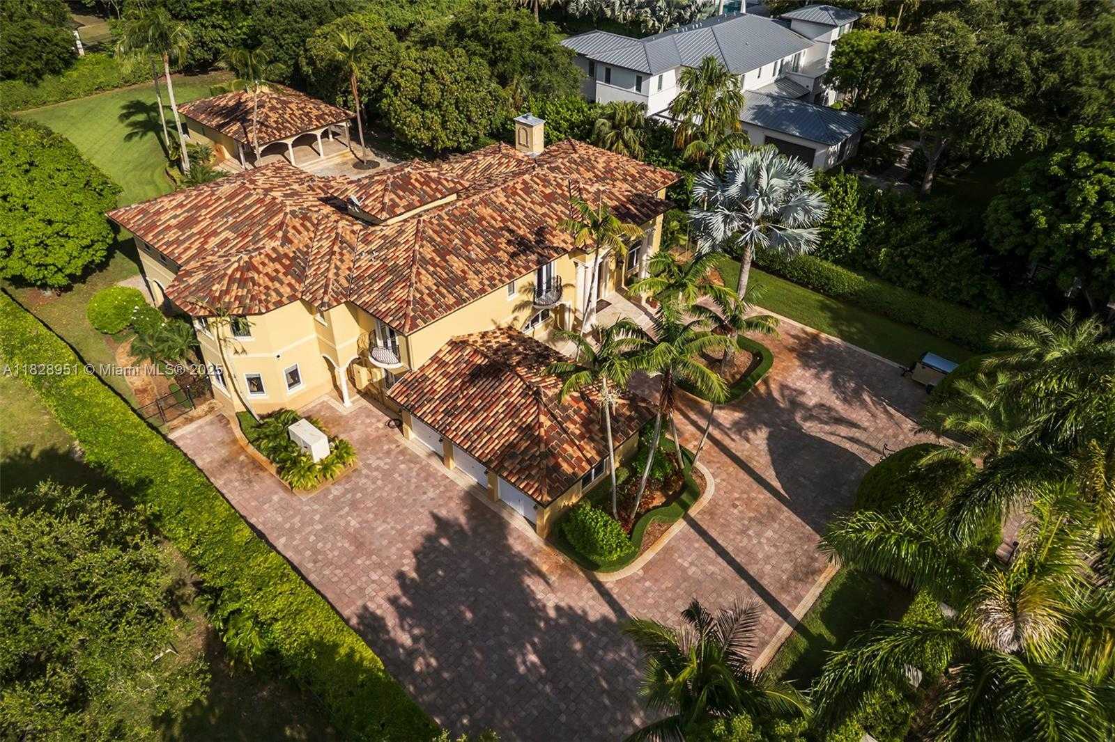 Small Image of 10851 SOUTH WEST 63RD AVE, Pinecrest Number 59