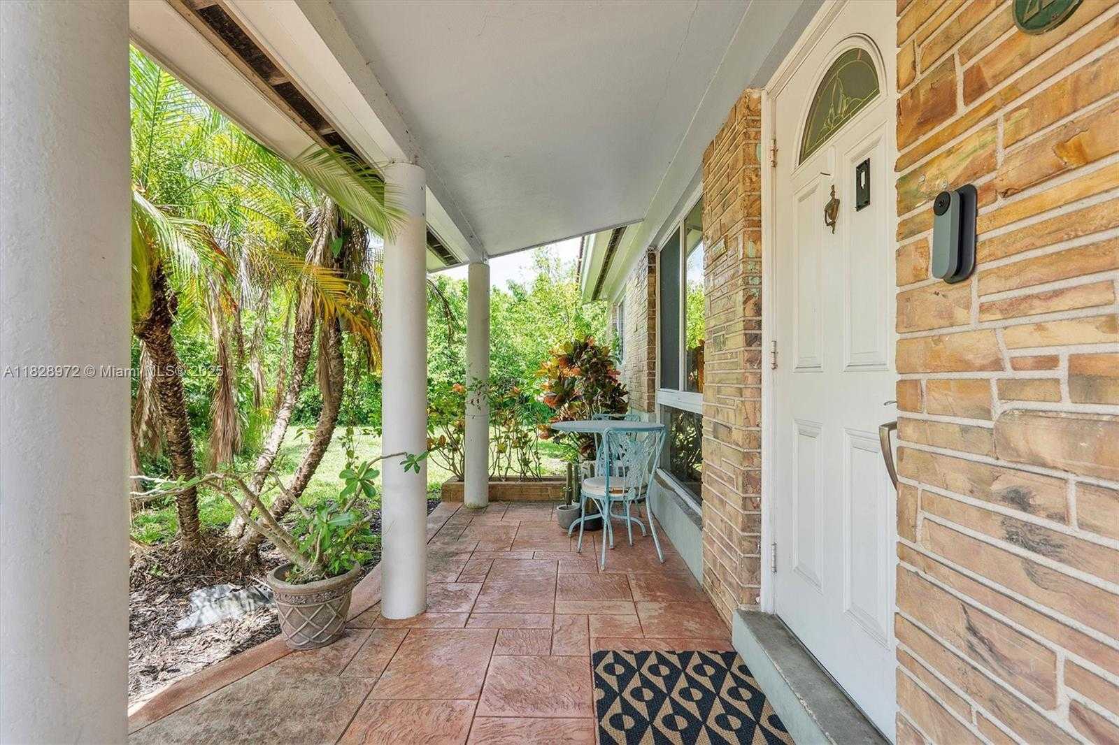 Small Image of 220 NORTH WEST 35TH CT, Oakland Park Number 2