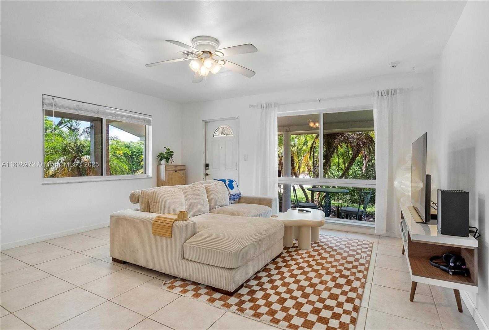 Small Image of 220 NORTH WEST 35TH CT, Oakland Park Number 4