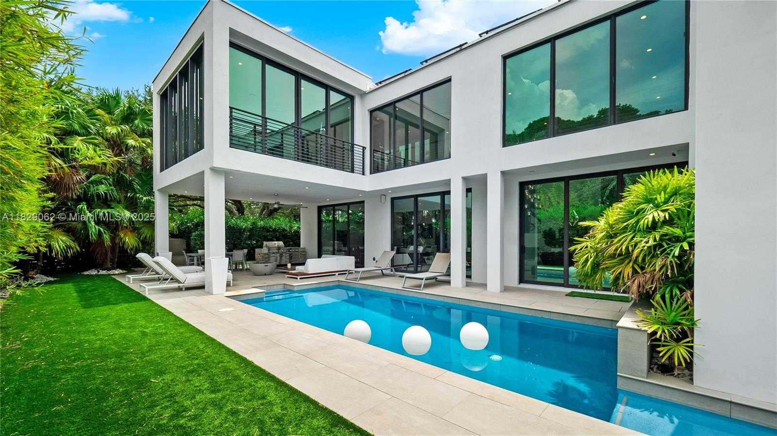 Small Image of 1600 NORTH EAST 6 ST, Fort Lauderdale Number 21