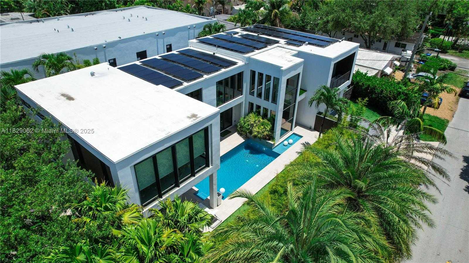 Small Image of 1600 NORTH EAST 6 ST, Fort Lauderdale Number 3
