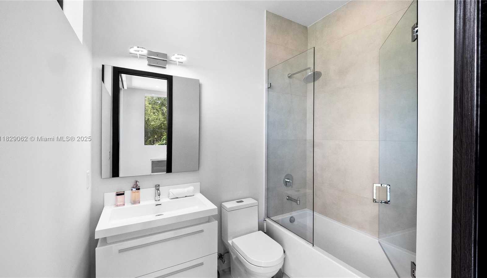 Small Image of 1600 NORTH EAST 6 ST, Fort Lauderdale Number 74