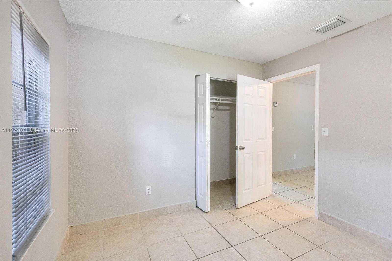 Small Image of 6048 BUCHANAN ST, Hollywood Number 17