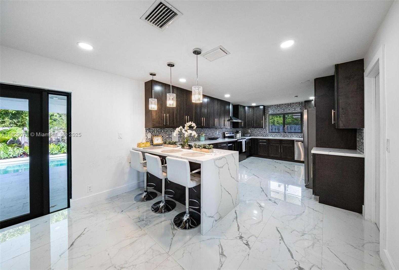 Small Image of 2101 NORTH WEST 14TH AVE, Fort Lauderdale Number 7