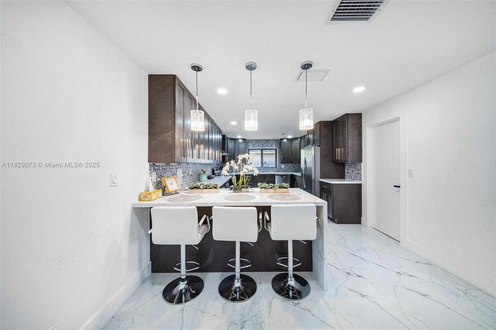 Small Image of 2101 NORTH WEST 14TH AVE, Fort Lauderdale Number 8