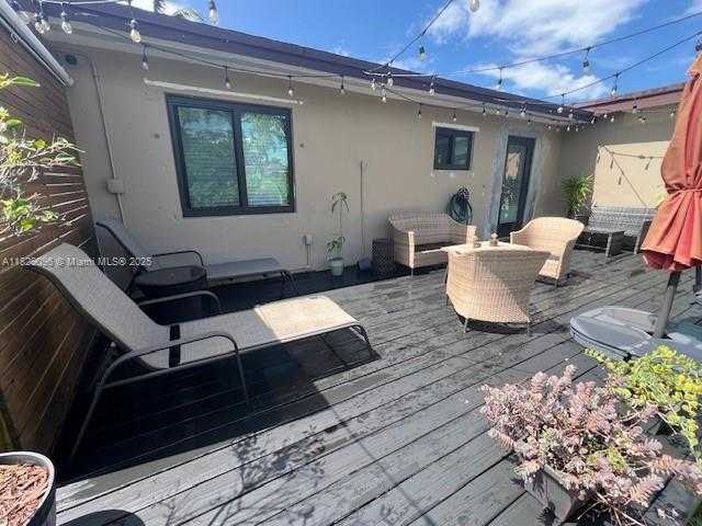 Small Image of 10035 PAN AMERICAN DR, Cutler Bay Number 11