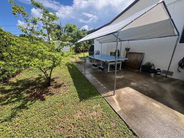 Small Image of 10035 PAN AMERICAN DR, Cutler Bay Number 15