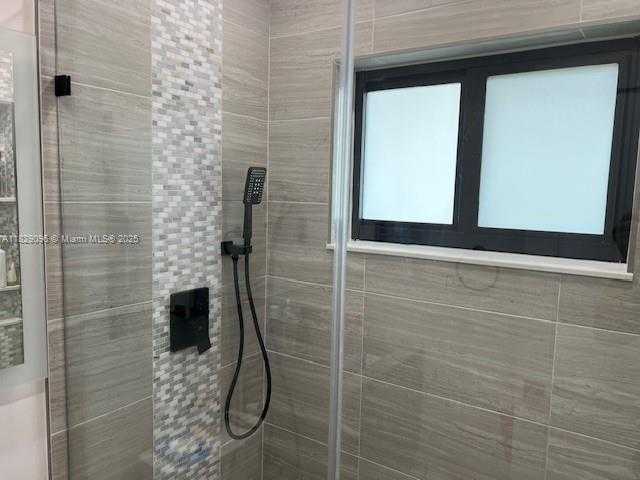 Small Image of 10035 PAN AMERICAN DR, Cutler Bay Number 9