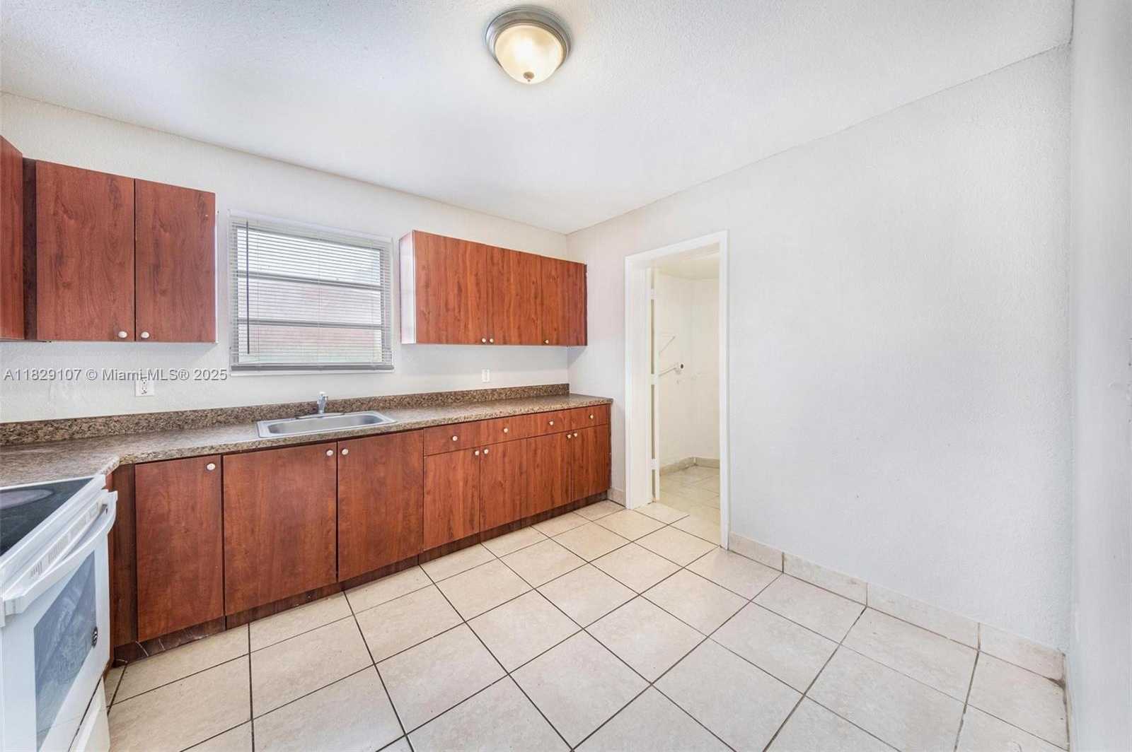 Small Image of 18005 NORTH WEST 7TH AVE, Miami Gardens Number 19