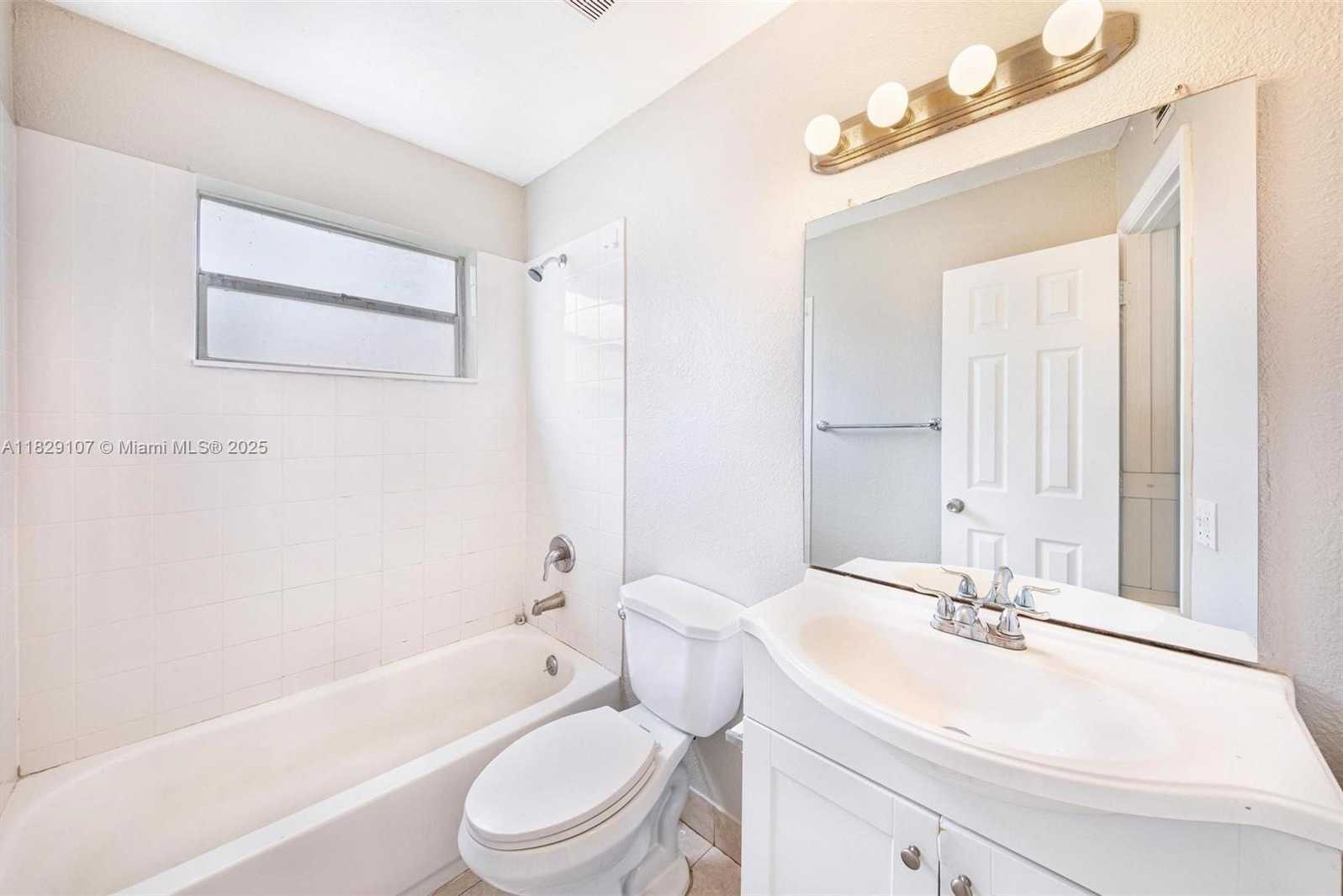 Small Image of 18005 NORTH WEST 7TH AVE, Miami Gardens Number 22