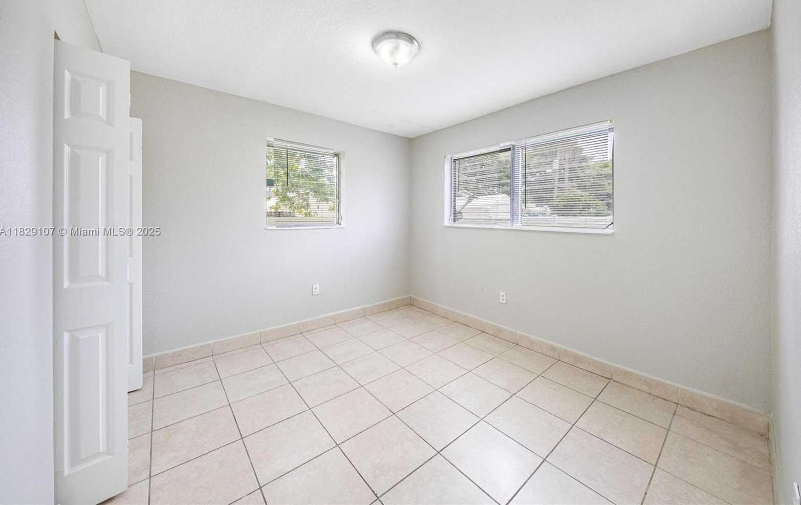 Small Image of 18005 NORTH WEST 7TH AVE, Miami Gardens Number 23