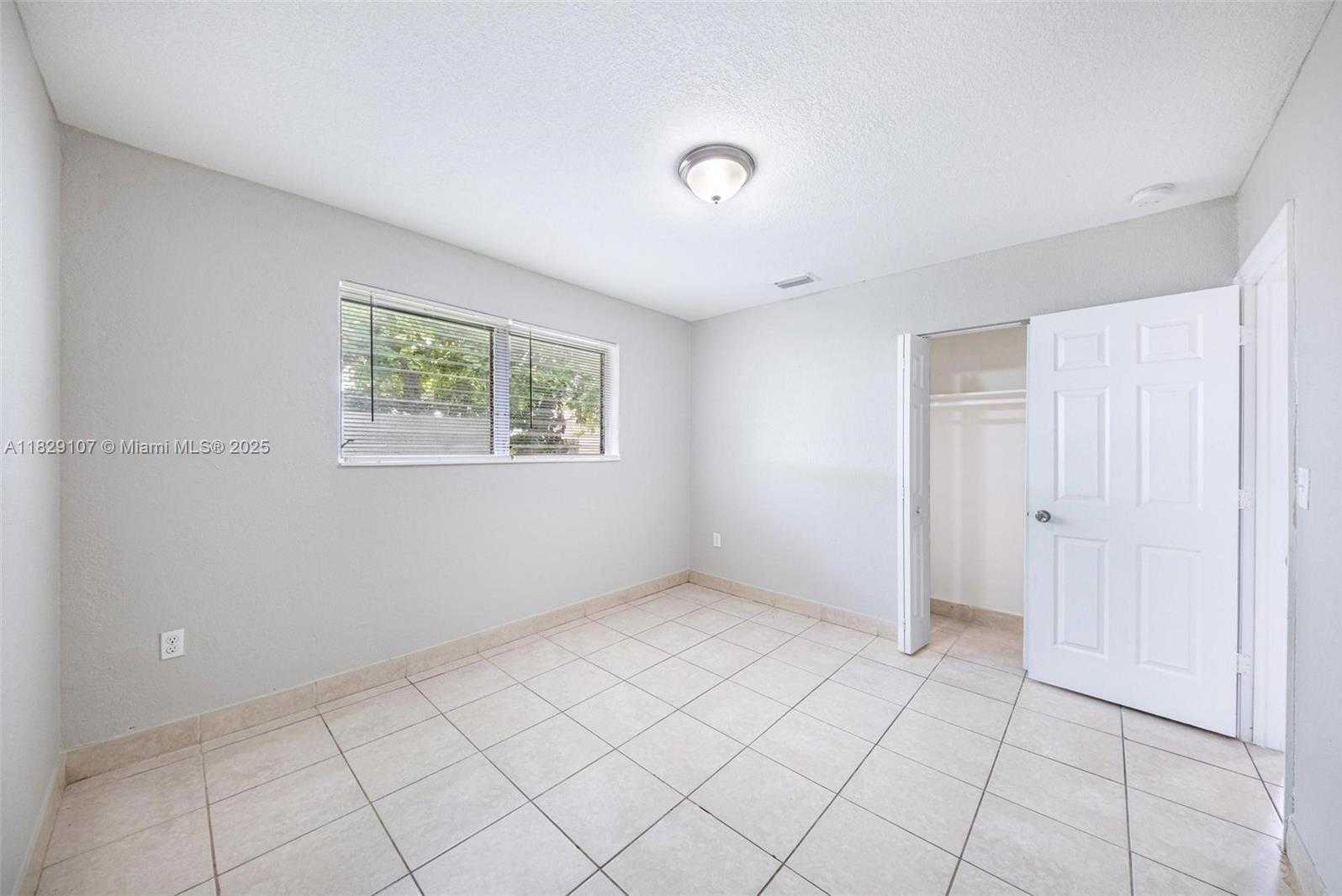 Small Image of 18005 NORTH WEST 7TH AVE, Miami Gardens Number 25