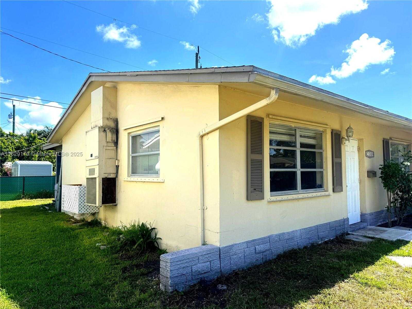 Small Image of 2309 NORTH WEST 54TH ST, Tamarac Number 10
