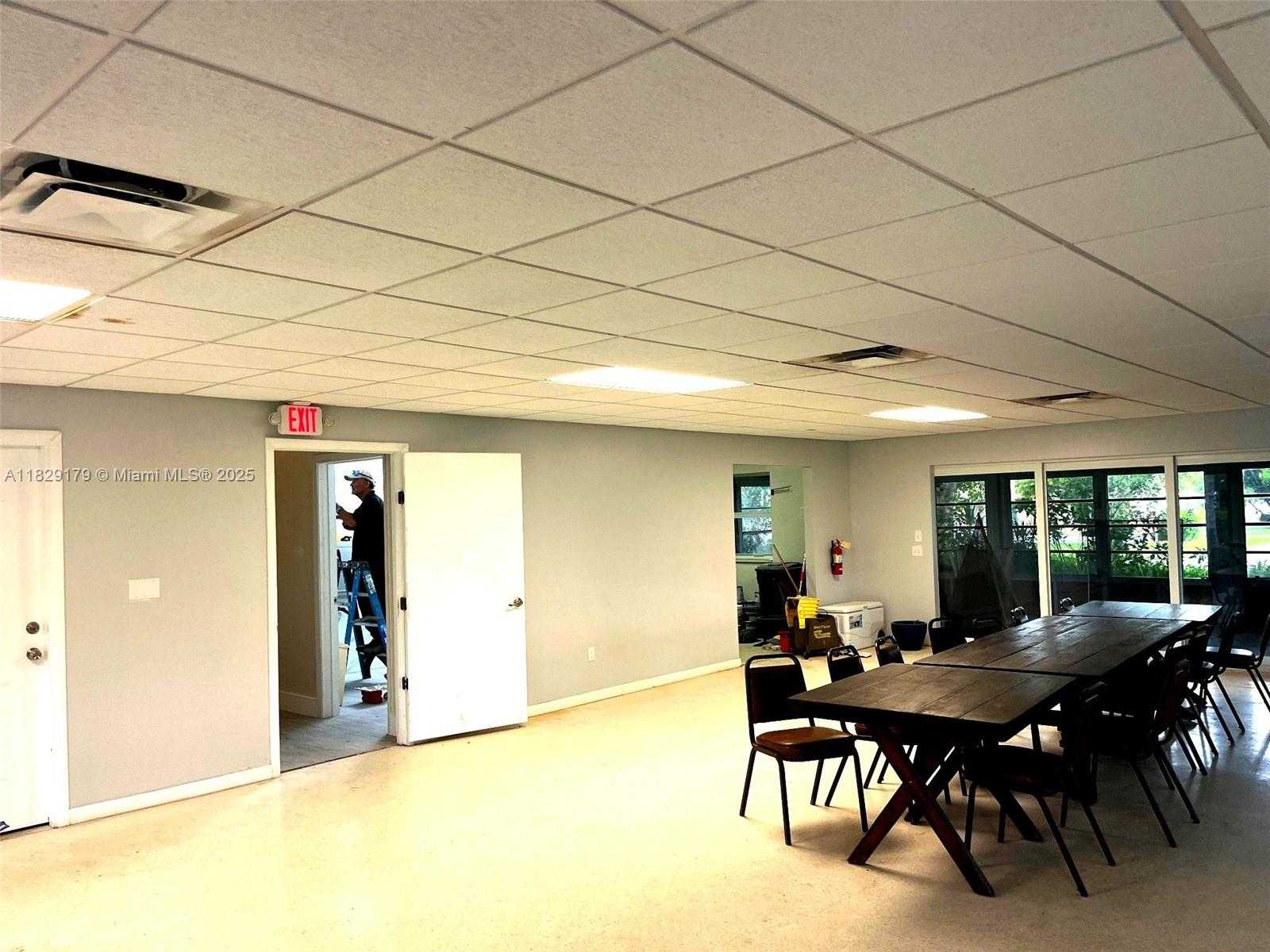 Small Image of 2309 NORTH WEST 54TH ST, Tamarac Number 16