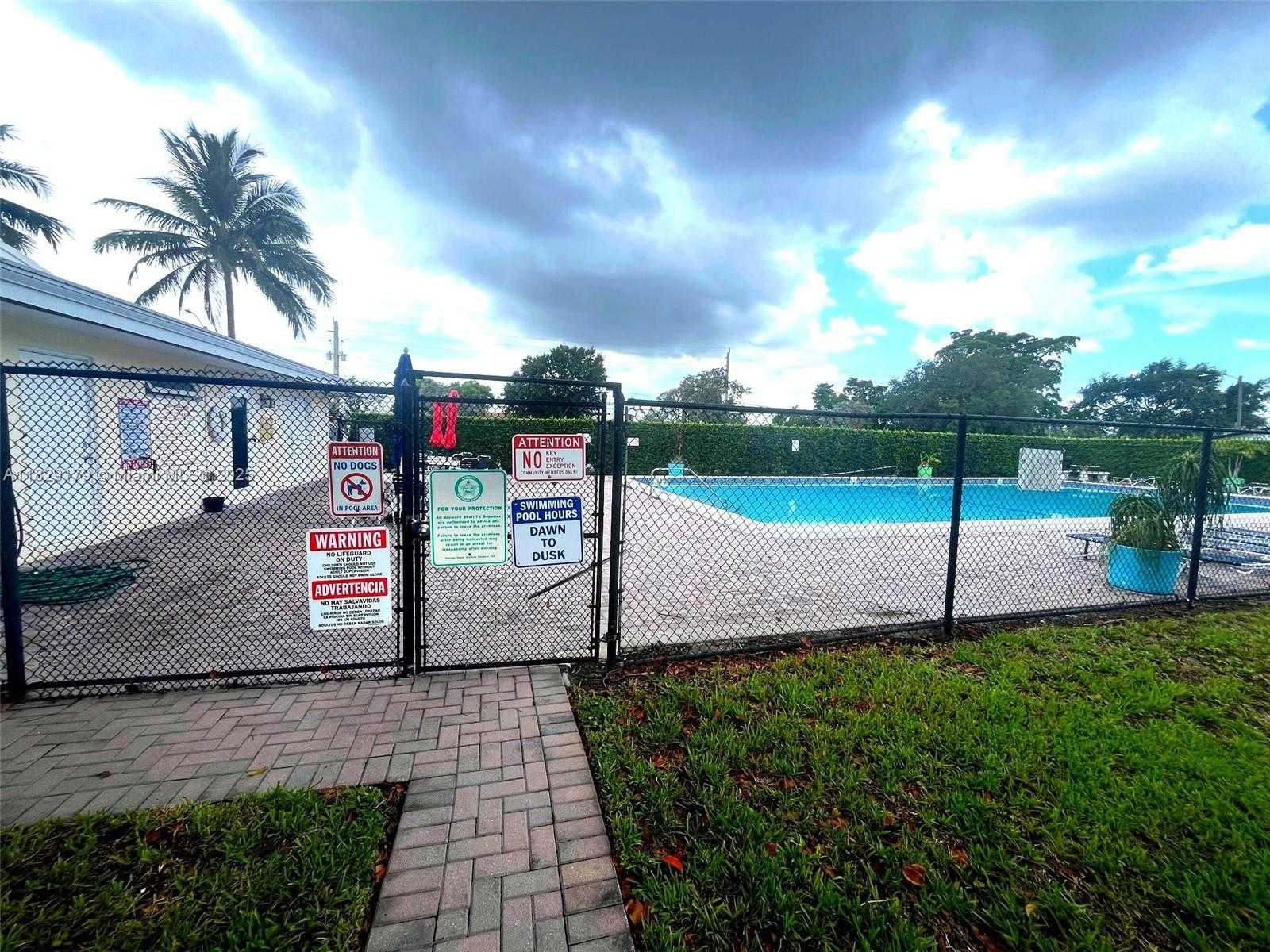 Small Image of 2309 NORTH WEST 54TH ST, Tamarac Number 18