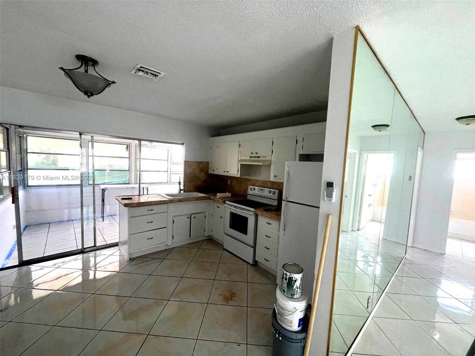 Small Image of 2309 NORTH WEST 54TH ST, Tamarac Number 5