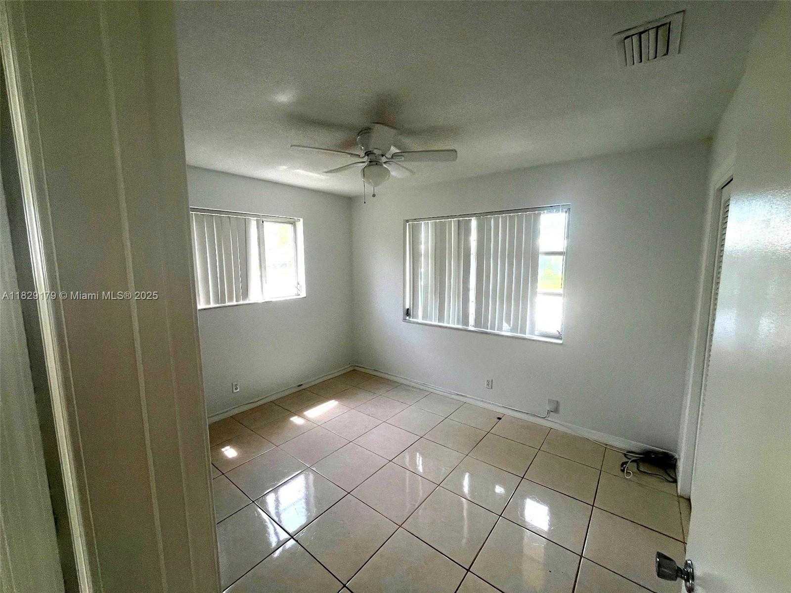 Small Image of 2309 NORTH WEST 54TH ST, Tamarac Number 6