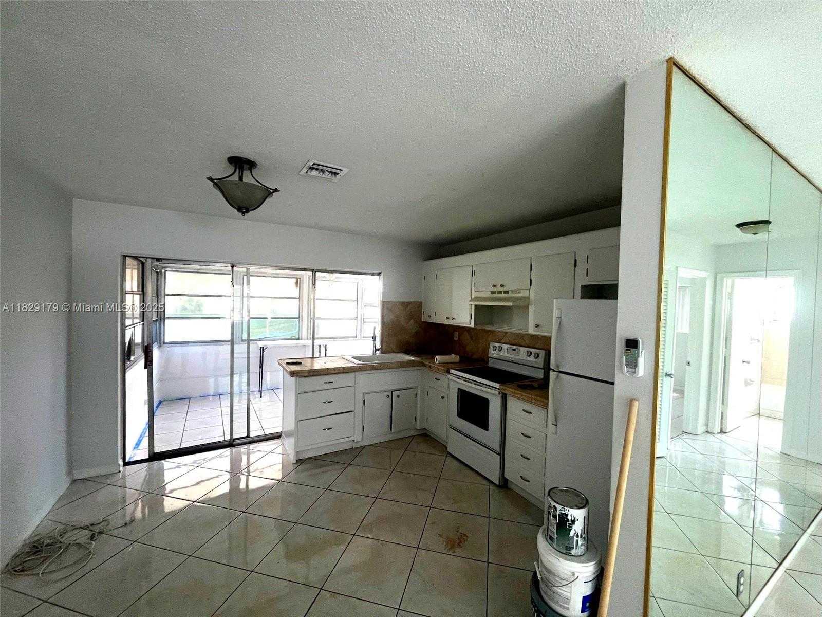Small Image of 2309 NORTH WEST 54TH ST, Tamarac Number 9