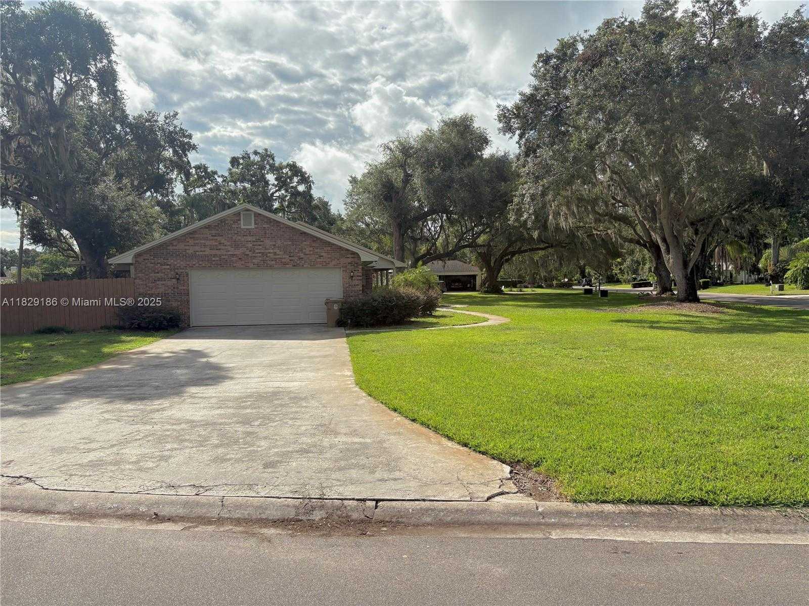 Small Image of 1601 REGAL OAK DR, Kissimmee Number 27