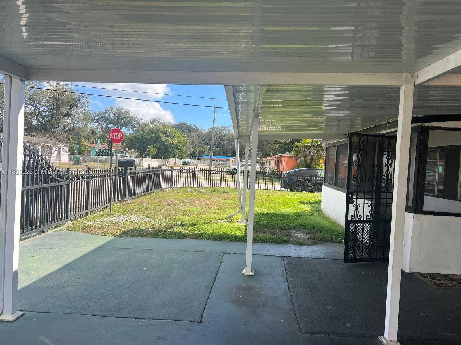 Small Image of 2800 NORTH WEST 164TH ST, Miami Gardens Number 20