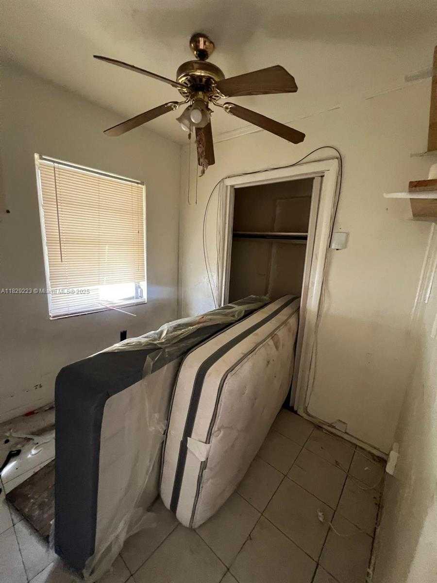 Small Image of 2800 NORTH WEST 164TH ST, Miami Gardens Number 3