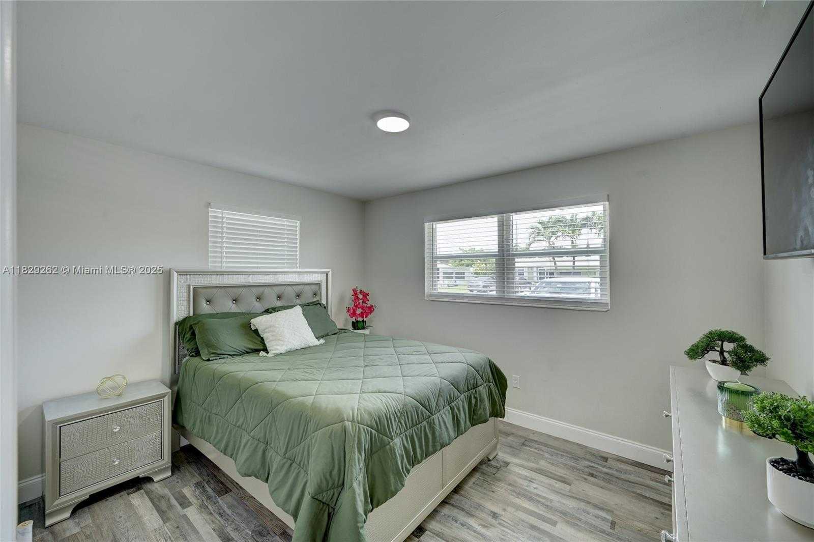 Small Image of 4356 SOUTH MARY CIR, Palm Beach Gardens Number 26