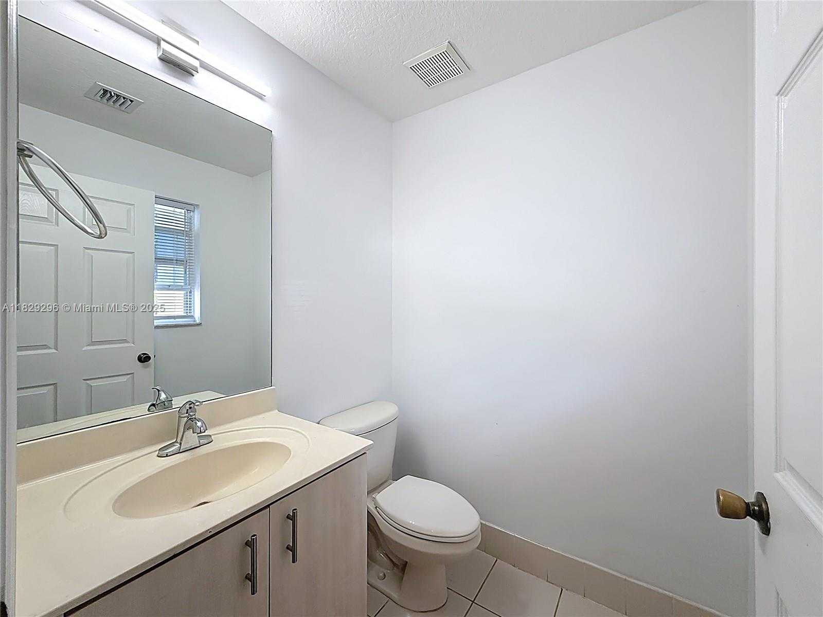 Small Image of 1568 SOUTH EAST 20TH TER, Homestead Number 24
