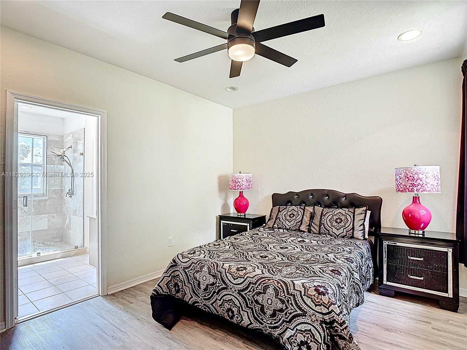 Small Image of 1568 SOUTH EAST 20TH TER, Homestead Number 28