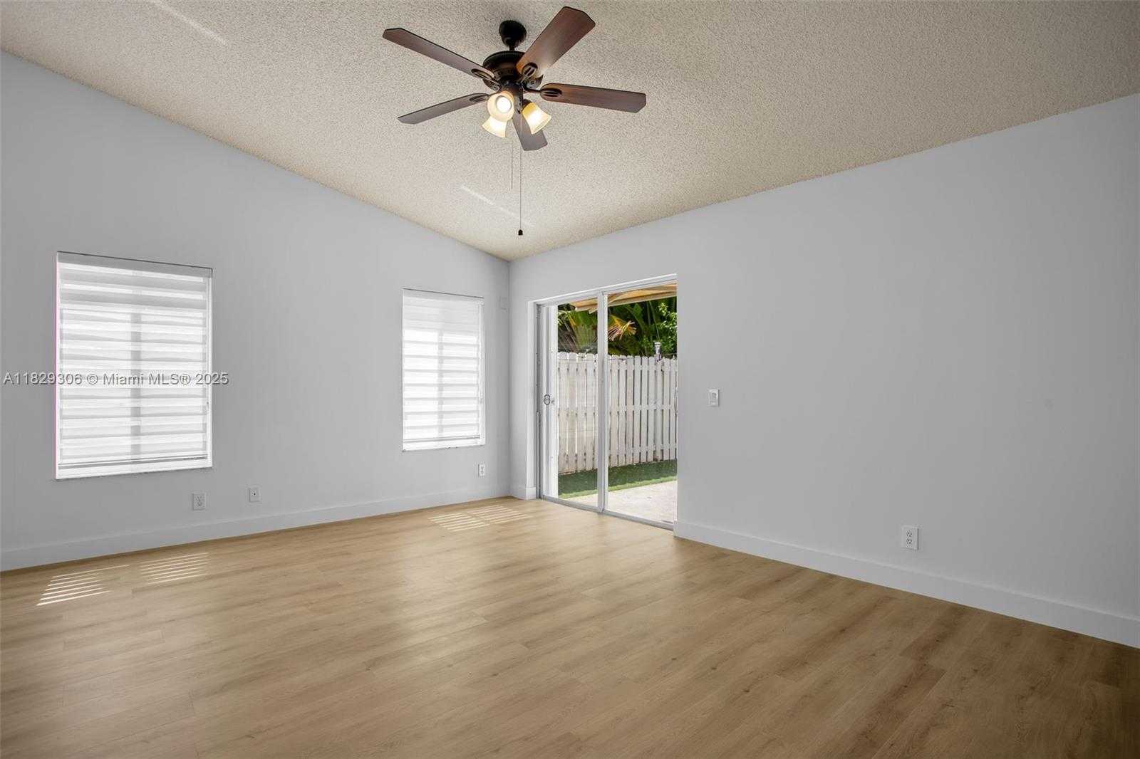 Small Image of 1611 PALERMO DR, Weston Number 12