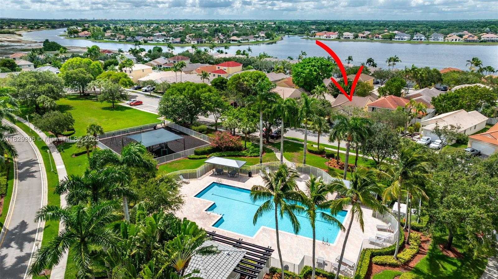 Small Image of 1611 PALERMO DR, Weston Number 2