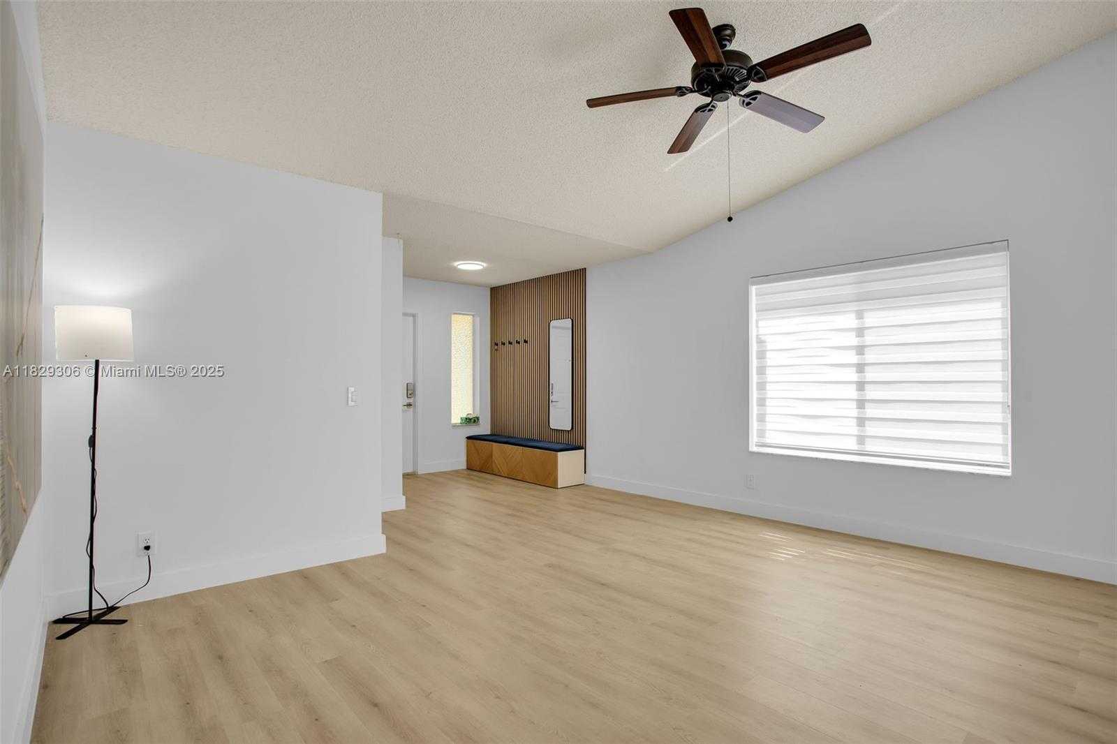 Small Image of 1611 PALERMO DR, Weston Number 6