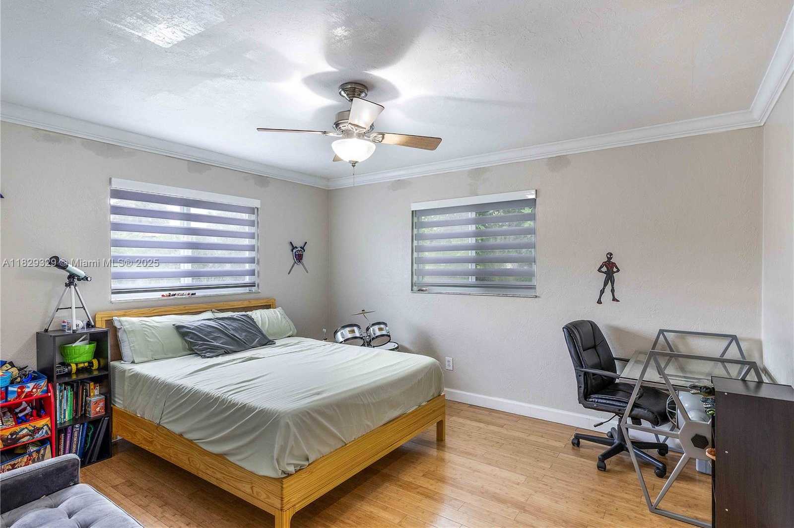 Small Image of 2000 SOUTH WEST 98TH TER, Miramar Number 15
