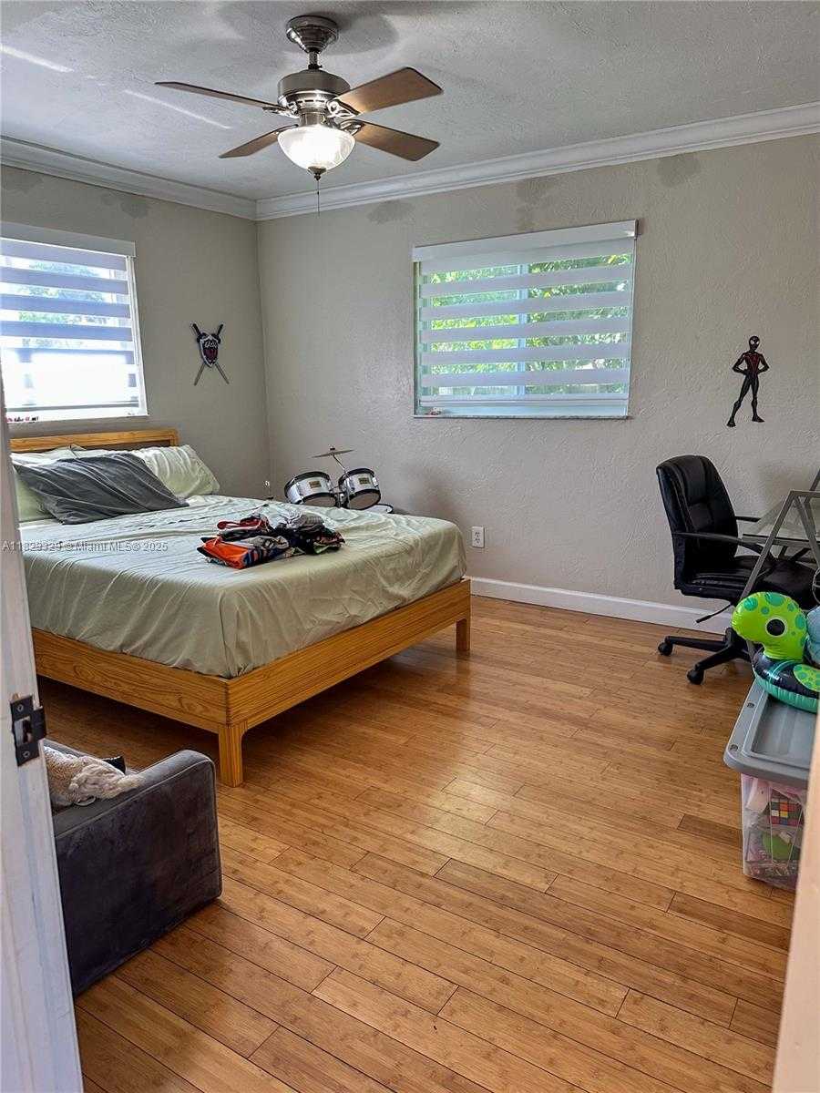 Small Image of 2000 SOUTH WEST 98TH TER, Miramar Number 8