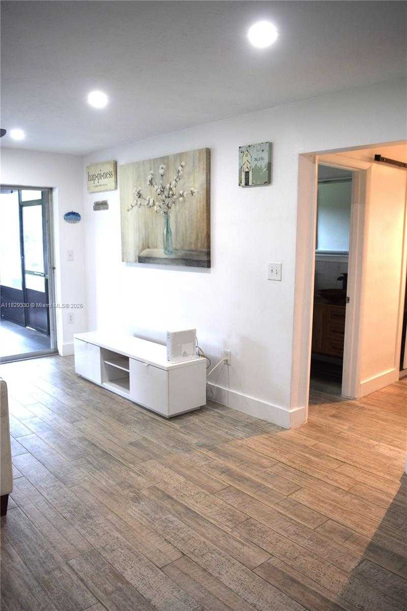 Small Image of 9355 SOUTH WEST 181ST ST, Palmetto Bay Number 11