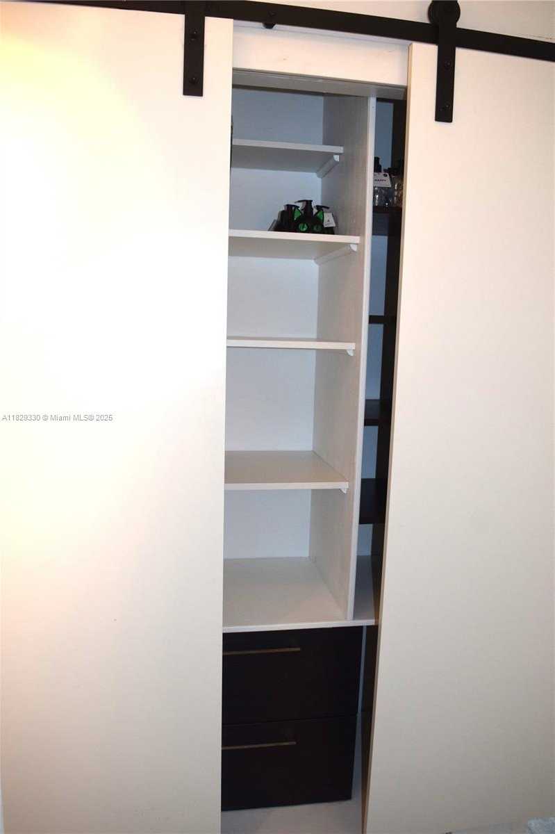 Small Image of 9355 SOUTH WEST 181ST ST, Palmetto Bay Number 26