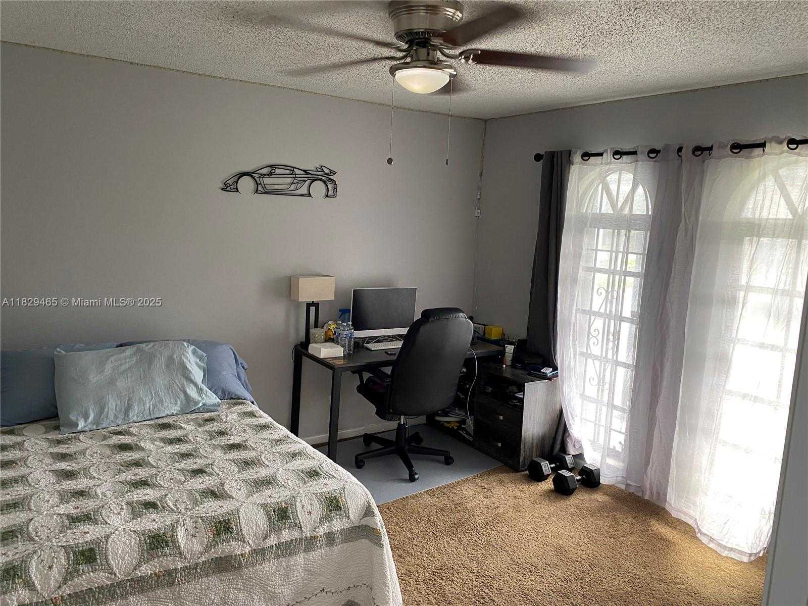 Small Image of 19266 NORTH WEST 18TH AVE, Miami Gardens Number 11