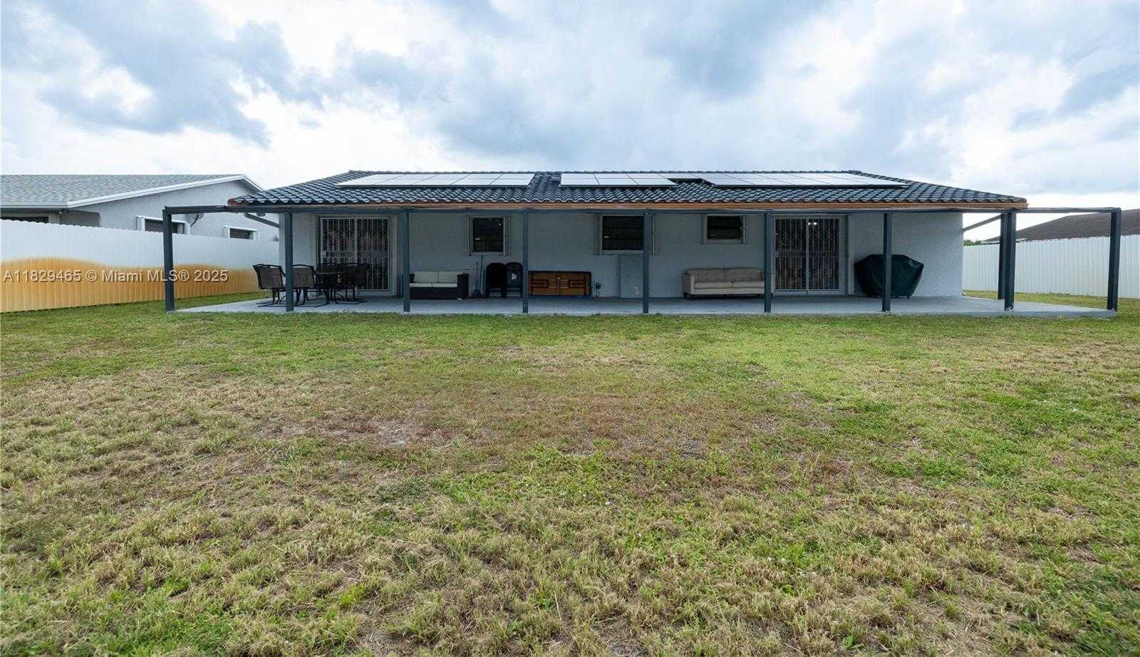 Small Image of 19266 NORTH WEST 18TH AVE, Miami Gardens Number 17