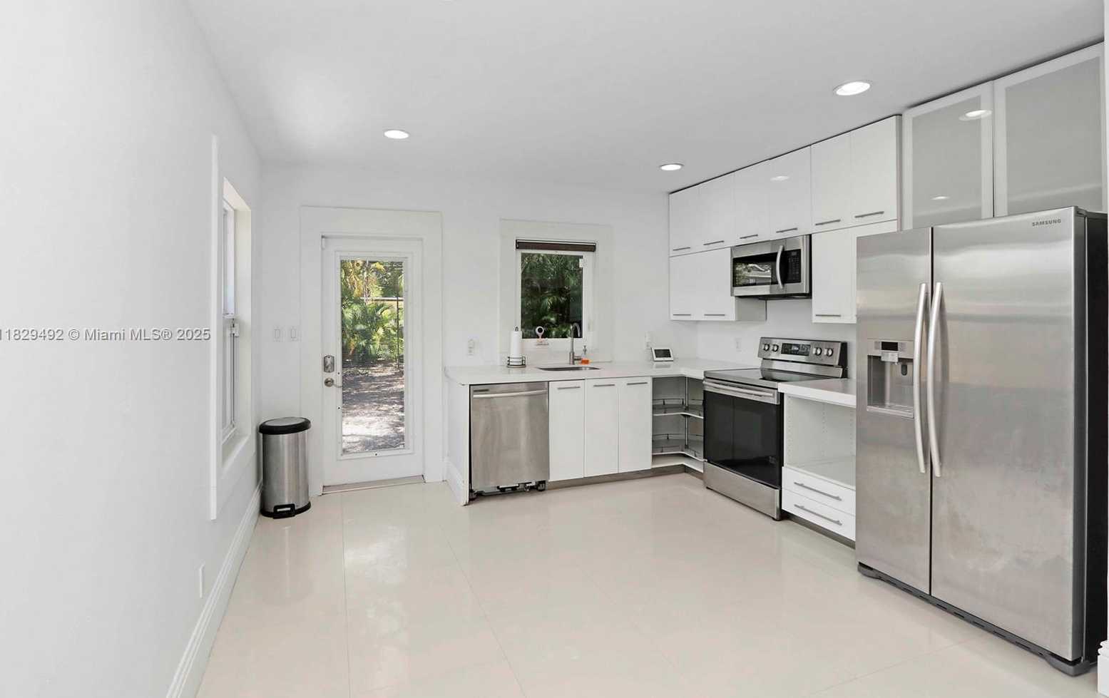 Small Image of 1125 SOUTH WEST 15TH TER, Fort Lauderdale Number 11