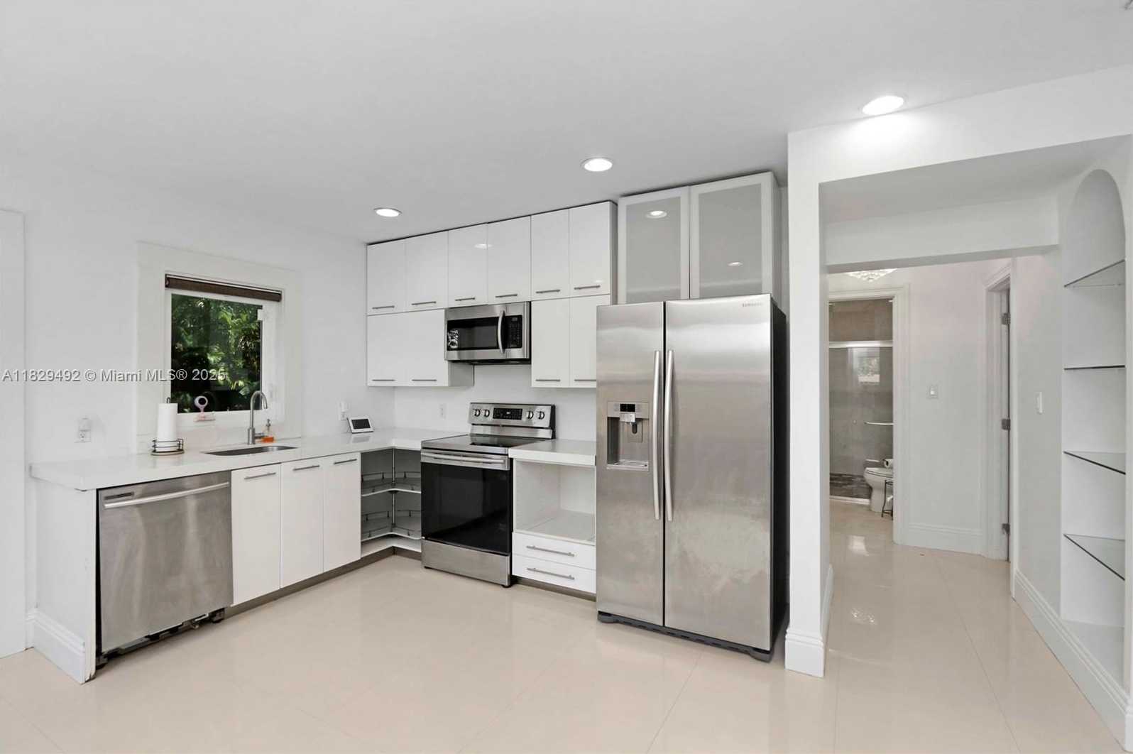 Small Image of 1125 SOUTH WEST 15TH TER, Fort Lauderdale Number 12