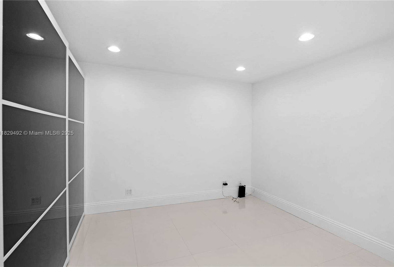 Small Image of 1125 SOUTH WEST 15TH TER, Fort Lauderdale Number 15