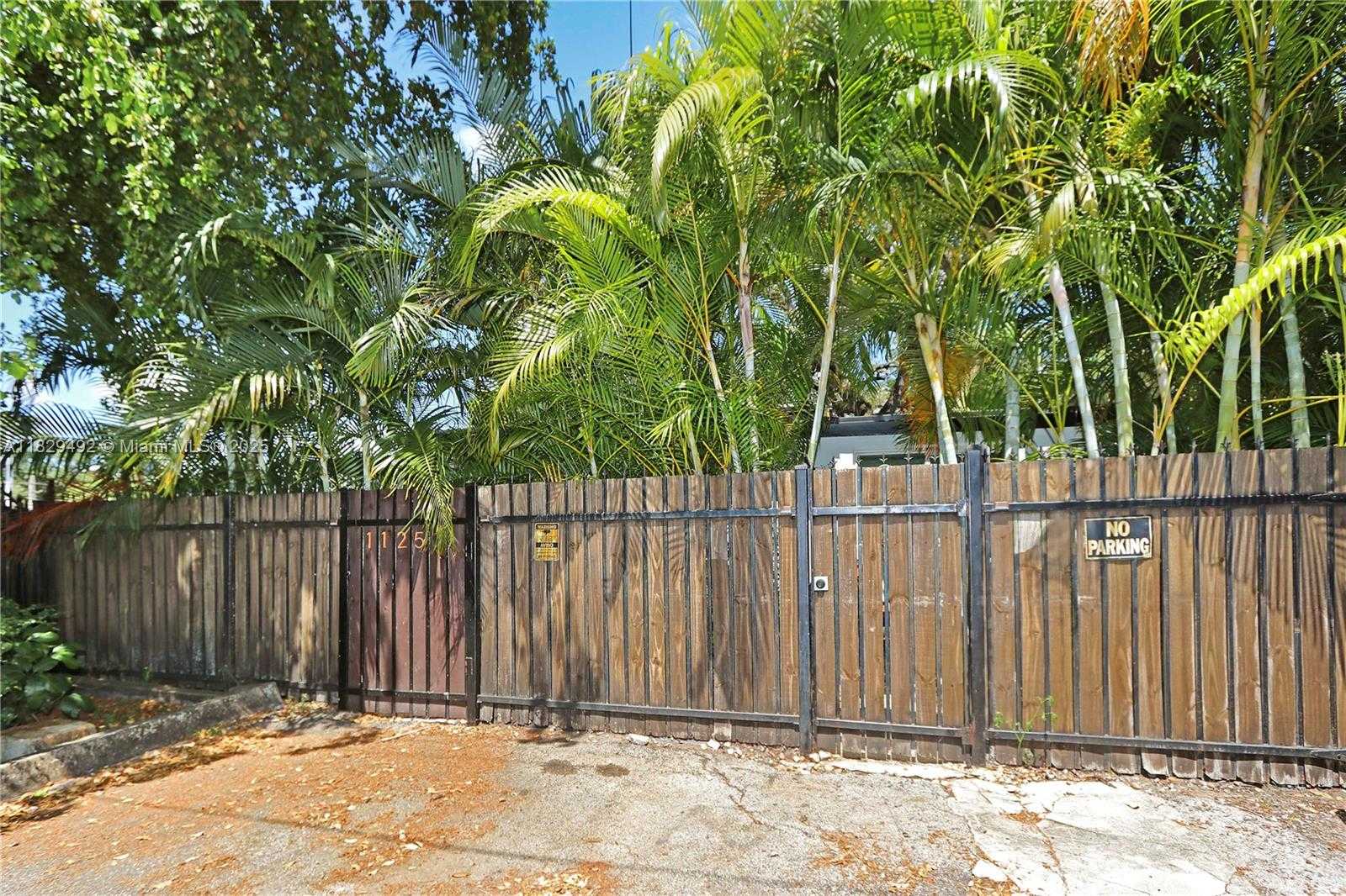 Small Image of 1125 SOUTH WEST 15TH TER, Fort Lauderdale Number 2